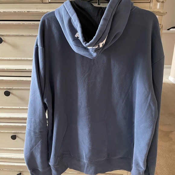 Hollister Hoodie - Picture 2 of 4